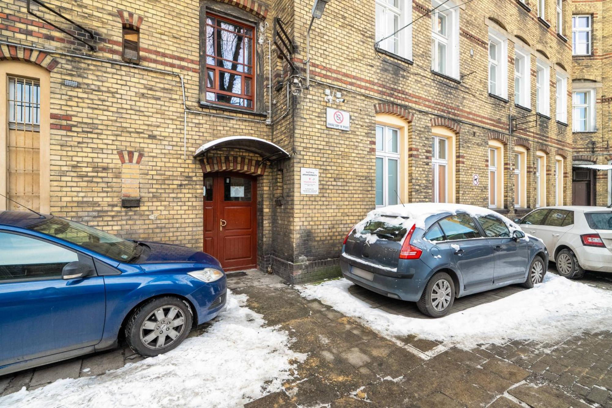 Przytulne Studia Very Berry W Poznaniu Blisko Parku By Noclegi Renters Exterior foto